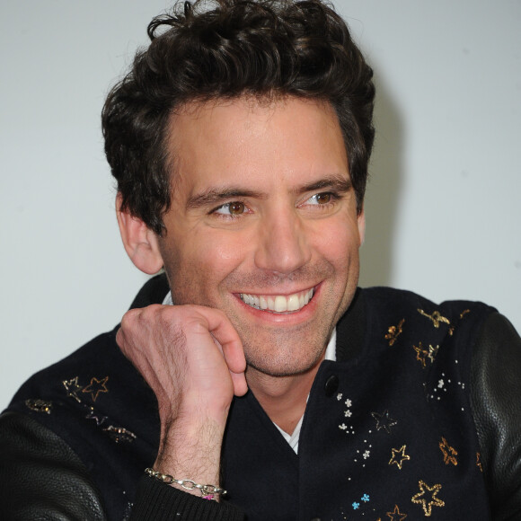 Mika en conférence de presse lors de la 67ème édition du Festival de la Chanson de Sanremo. Italie, le 9 février 2017.