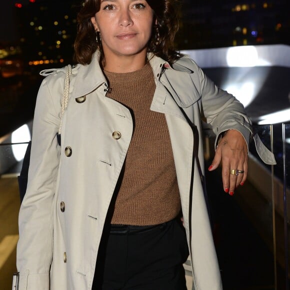 Exclusif - Emma de Caunes - Cupra France inaugure son circuit automobile éphémère "The rooftop driving experience" sur les toits de Paris le 25 septembre 2019. © Christophe Clovis - Veeren Ramsamy / Bestimage La marque CUPRA a fêté son lancement et inauguré le premier circuit de vitesse éphémère sur les toits de Paris. CUPRA est une marque exclusive conçue pour captiver les passionnés d'automobiles à la recherche de modèles uniques, à la fois sophistiqués et performants.