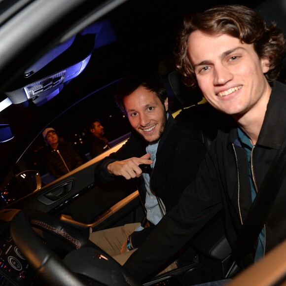 Exclusif - Vianney Bureau (Vianney) et Aurélien Panis - Cupra France inaugure son circuit automobile éphémère "The rooftop driving experience" sur les toits de Paris le 25 septembre 2019. © Christophe Clovis - Veeren Ramsamy / Bestimage La marque CUPRA a fêté son lancement et inauguré le premier circuit de vitesse éphémère sur les toits de Paris. CUPRA est une marque exclusive conçue pour captiver les passionnés d'automobiles à la recherche de modèles uniques, à la fois sophistiqués et performants.