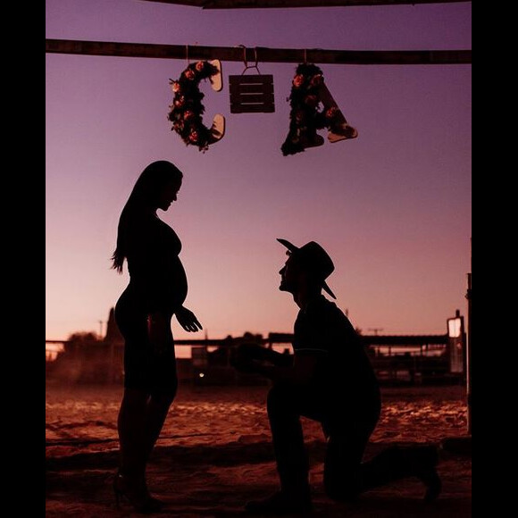Cassie et son fiancé. Août 2019.