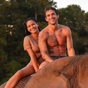 Cassie et Alex Fine en vacances. Juillet 2019.