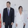 Le roi Felipe VI et la reine Letizia d'Espagne assistent à la représentation de l'opéra "Don Carlo" en ouverture de la saison théâtrale à Madrid, le 18 septembre 2019.