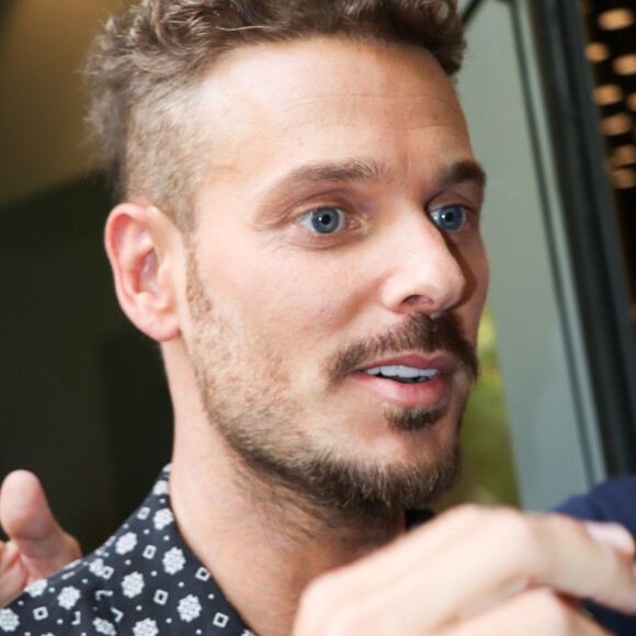 Matt Pokora (M. Pokora) arrive à l'enregistrement de l'émission "Vivement Dimanche Prochain" au studio Gabriel à Paris, France, le 21 août 2019. 21/08/2019 -