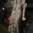 Eva Longoria quitte la fête du 275ème anniversaire de Sotheby's à Londres, Royaume Uni, le 30 septembre 2019.
