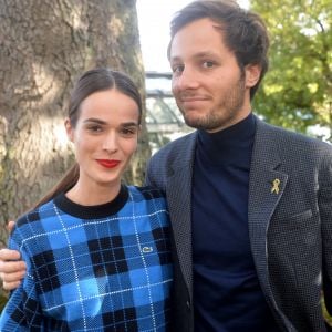 Vianney Bureau (Vianney), sa compagne Catherine Robert - People au défilé Lacoste Collection Prêt-à-Porter Printemps/Eté 2020 lors de la Fashion Week de Paris, le 1er octobre 2019. © Veeren Ramsamy-Christophe Clovis/Bestimage