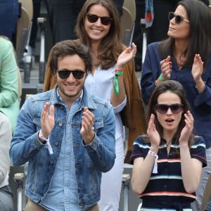 Vianney Bureau (Vianney) et sa compagne Catherine Robert - Célébrités dans les tribunes des internationaux de France de tennis de Roland Garros à Paris, France, le 9 juin 2019. © Jacovides-Moreau/Bestimage