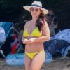 Britney Spears, en bikini jaune, se détend sur une plage de Honolulu, Hawaï, Etats-Unis, le 10 septembre 2019.