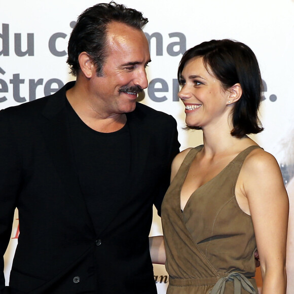 Jean Dujardin et sa femme Nathalie Péchalat au photocall de la cérémonie d'ouverture de la 10e édition du Festival Lumière à Lyon, France, le 13 octobre 2018. © Dominique Jacovides/Bestimage