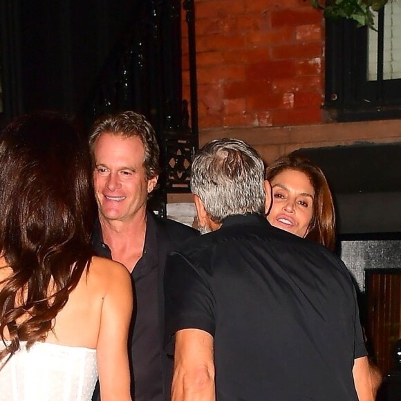 Exclusif - George et Amal Clooney fêtent leur cinquième anniversaire de mariage avec Cindy Crawford et Rande Gerber au restaurant "4 Charles Prime Rib" à New York, le 26 septembre 2019.