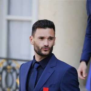 Hugo Lloris - Les membres de l'équipe de France de football quittent le palais de l'Elysée après la remise de la légion d'honneur par le président de la République à Paris, France, le 4 juin 2019. © Stephen Caillet/Panoramic/Bestimage