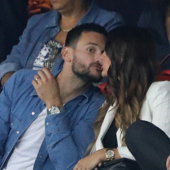 Hugo Lloris et sa femme Marine dans les tribunes lors de la Ligue des nations opposant la France aux Pays-Bas, au Stade de France, le 9 septembre 2018. © Cyril Moreau/Bestimage