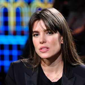 Charlotte Casiraghi était avec Robert Maggiori invitée dans l'émission italienne Le Parole della Settimana sur Rai 3 le 5 octobre 2019 pour parler de leur ouvrage philosophique L'Archipel des passions. ©SGPItalia/Bestimage