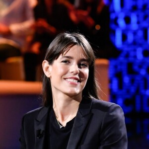 Charlotte Casiraghi et Robert Maggiori étaient invités dans l'émission italienne Le Parole della Settimana sur Rai 3 le 5 octobre 2019 pour parler de leur ouvrage philosophique L'Archipel des passions. ©SGPItalia/Bestimage