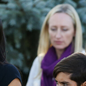 Kim Kardashian, Kourtney Kardashian et ses enfants Mason et Penelope Disick, visitent le mémorial dédié aux victimes du génocide arménien de Tsitsernakaberd en Arménie le 8 octobre 2019.