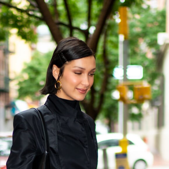 Bella Hadid retrouve famille et amis pour célébrer son 23ème anniversaire. New York, le 9 octobre 2019.