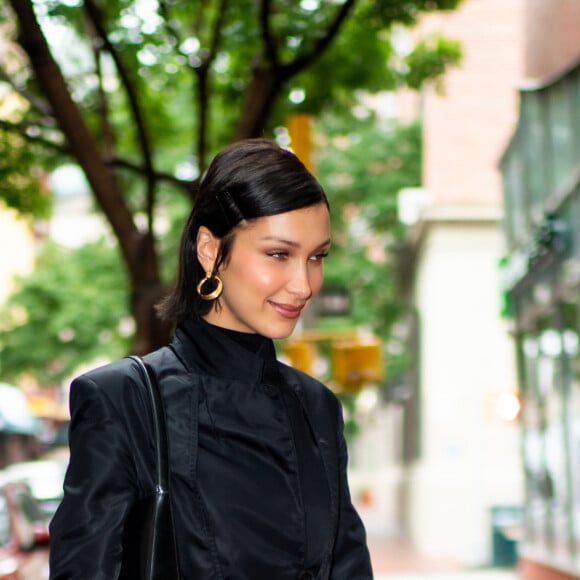 Bella Hadid retrouve famille et amis pour célébrer son 23ème anniversaire. New York, le 9 octobre 2019.