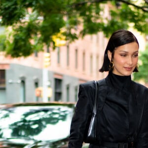 Bella Hadid retrouve famille et amis pour célébrer son 23ème anniversaire. New York, le 9 octobre 2019.