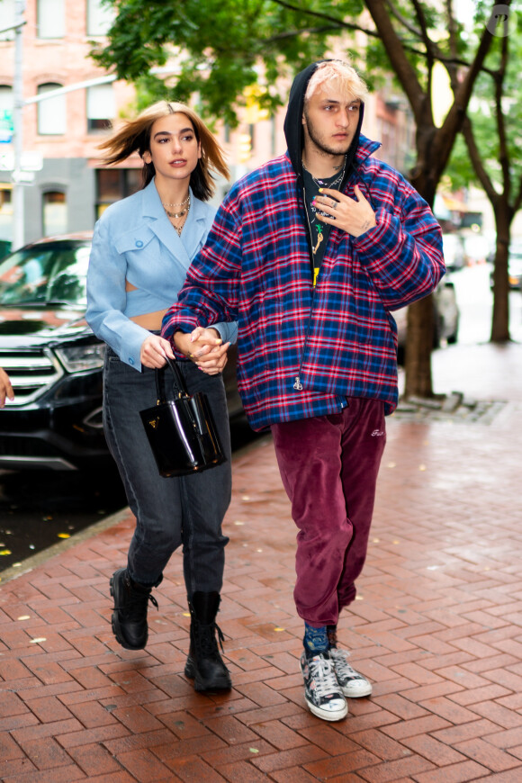 Anwar Hadid et sa compagne Dua Lipa retrouvent famille et amis pour célébrer le 23ème anniversaire de Bella Hadid. New York, le 9 octobre 2019.