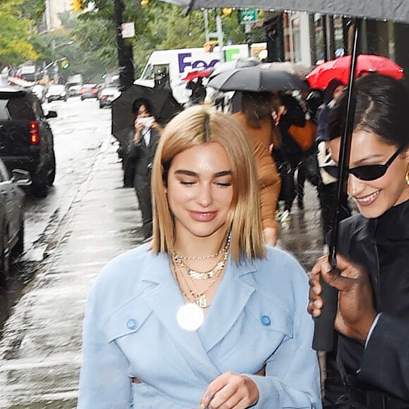 Dua Lipa et Bella Hadid à New York, le 9 octobre 2019.