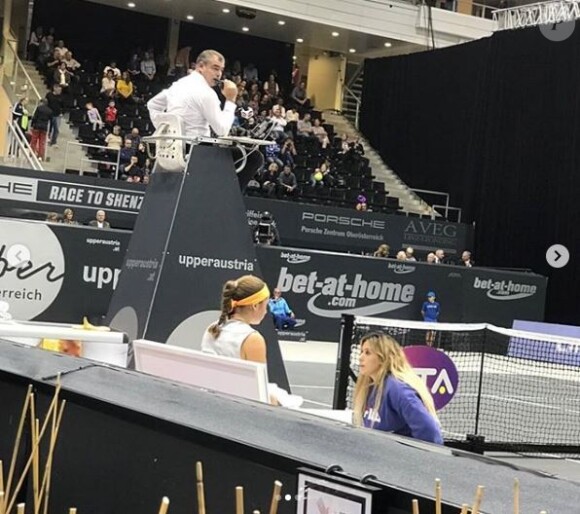 Marion Bartoli coache la joueuse Jelena Ostapenko à Linz en octobre 2019.