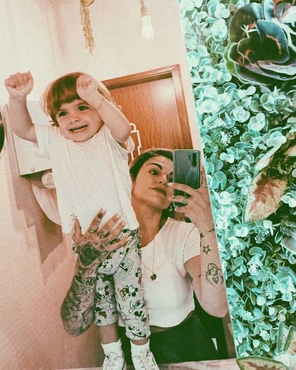 Fanny Rodrigues de "Secret Story 10" complice avec son fils Diego, sur Instagram, le 10 septembre 2019