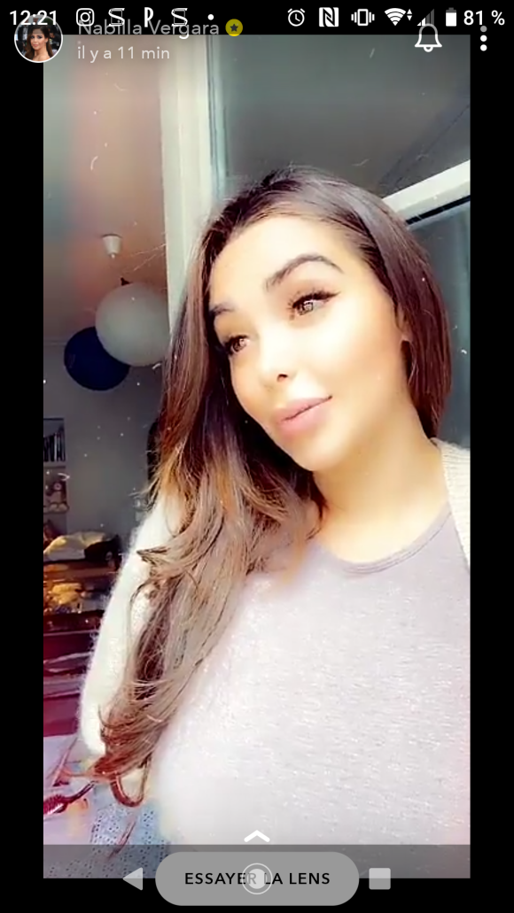 Nabilla Benattia dévoile sa silhouette une semaine après l'accouchement, le 17 octobre 2019, sur Snapchat.