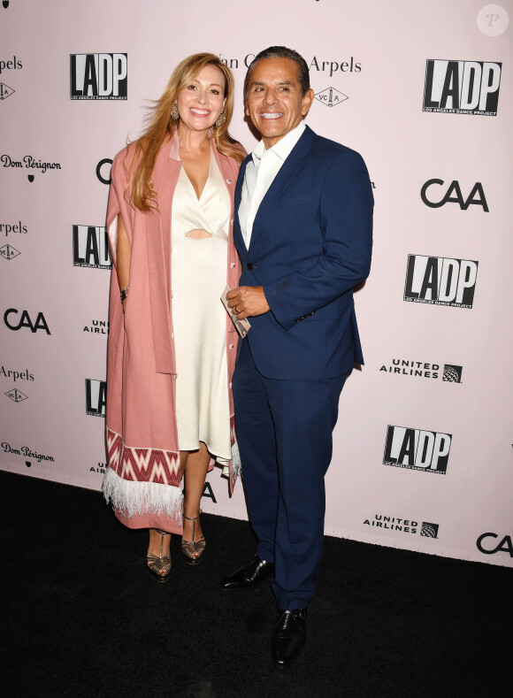 Patricia Govea et son mari Antonio Villaraigosa assistent au gala annuel du 'L.A. Dance Project' à la galerie d'art Hauser & Wirth. Los Angeles, le 19 octobre 2019.