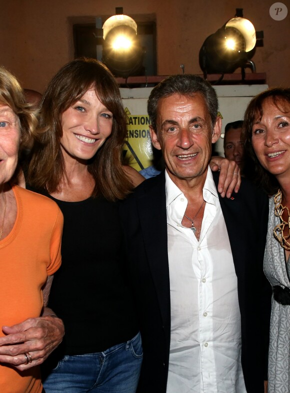 Exclusif - Carla Bruni-Sarkozy avec son mari Nicolas Sarkozy - Backstage du concert de Carla Bruni-Sarkozy au théâtre de Verdure du Grand Jardin à Le Lavandou le 23 juillet 2019. © Dominique Jacovides-Cyril Moreau/Bestimage
