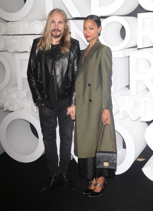 Zoe Saldana et son mari Marco Perego assistent à la soirée d'ouverture du nouveau magasin de la chaîne Nordstrom à New York, le 22 octobre 2019.