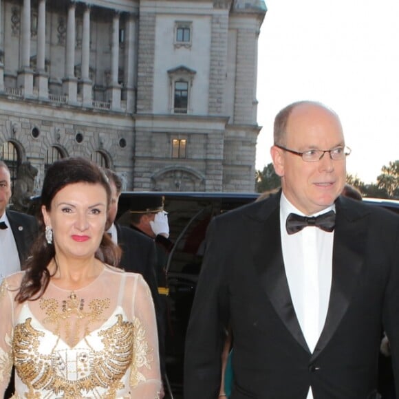 Le prince Albert II de Monaco, Herta Margarete Habsburg Lothringen - Le prince Albert II de Monaco est honoré par le "Flame of Peace" à Vienne le 12 octobre 2019.