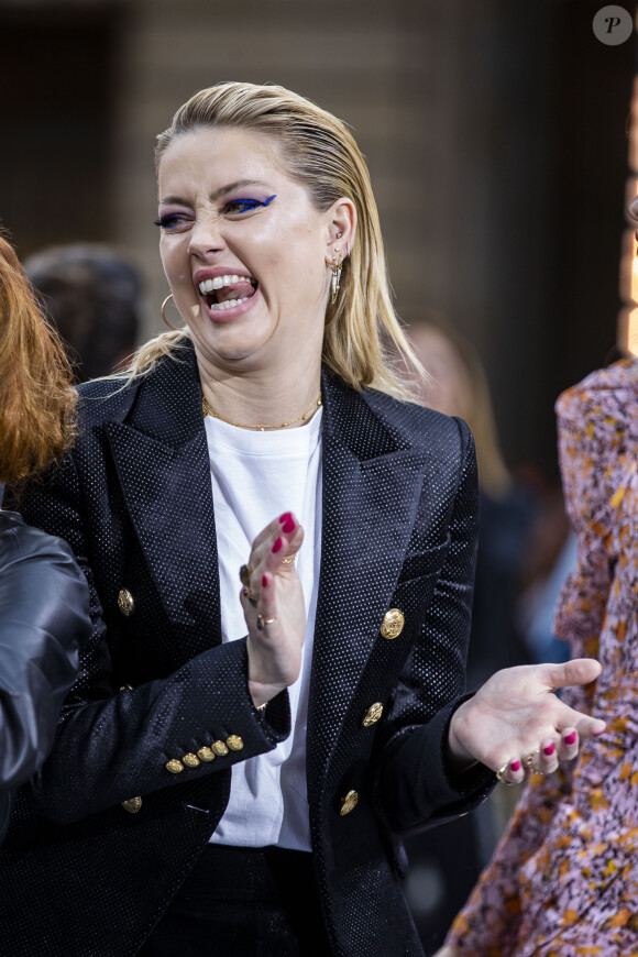 Amber Heard au défilé L'Oréal Paris 2019 à la Monnaie de Paris le 28 Septembre 2019 pendant la fashion week. © Olivier Borde / Bestimage