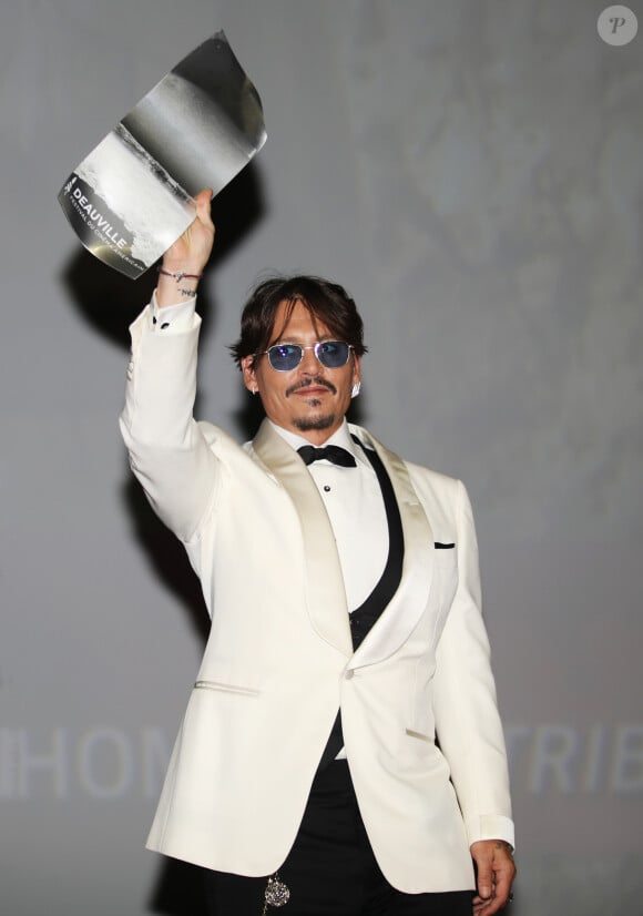 Cérémonie d'hommage à l'acteur J. Depp pour l'ensemble de sa carrière juste avant la projection du film "Waiting For The Barbarians" lors du 45ème festival du Cinéma Américain de Deauville le 8 septembre 2019. J. Depp a reçu un prix, remis par la Présidente du jury C. Deneuve. ©