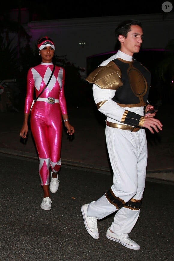 Exclusif - Le mannequin Jasmine Tookes et son compagnon assistent à la soirée déguisée d'Halloween de Paris Hilton. Beverly Hills, le 24 octobre 2019.