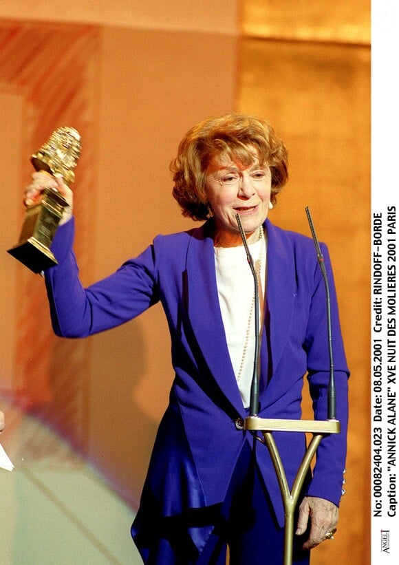Annick Alane XVe nuit des Molières, en 2001, à Paris.