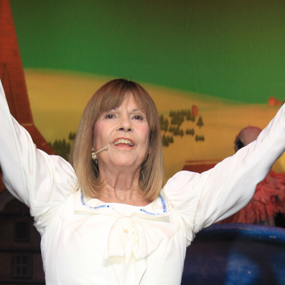 Exclusif - Chantal Goya sur la scène du Palais des Congrès dans son spectacle "Le soulier qui vole" à Paris le 6 octobre 2019. © Philippe Baldini/Bestimage