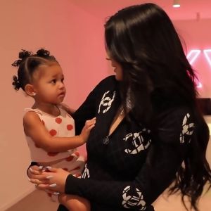 Visite avec Kylie Jenner des locaux de Kylie Cosmetics à Los Angeles. 11/10/2019 - Los Angeles