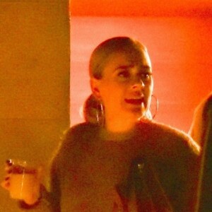 Exclusif - Adele est allée faire la fête avec des amies au restaurant Nobu dans le quartier de Malibu à Los Angeles, le 26 octobre 2019