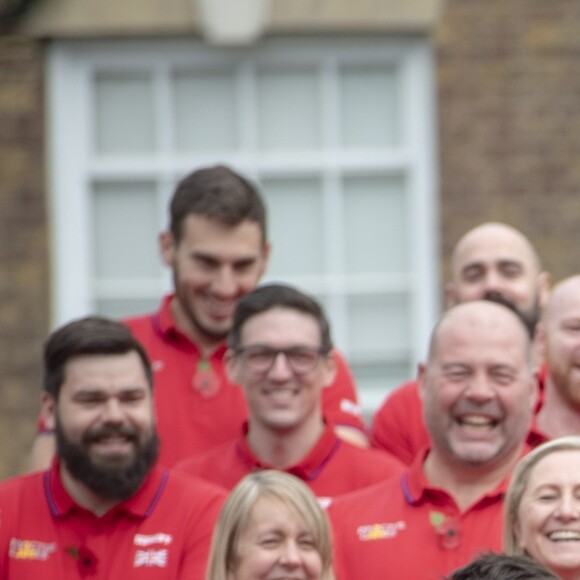 Le prince Harry, duc de Sussex, rencontre l'équipe représentant l'Angleterre aux Invictus Games 2019 à La Haye. Londres, le 29 octobre 2019.