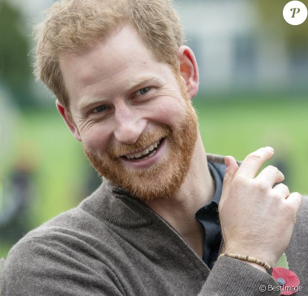 Le prince Harry, duc de Sussex, rencontre l'équipe représentant l'Angleterre aux Invictus Games 2019 à La Haye. Londres, le 29 octobre 2019.