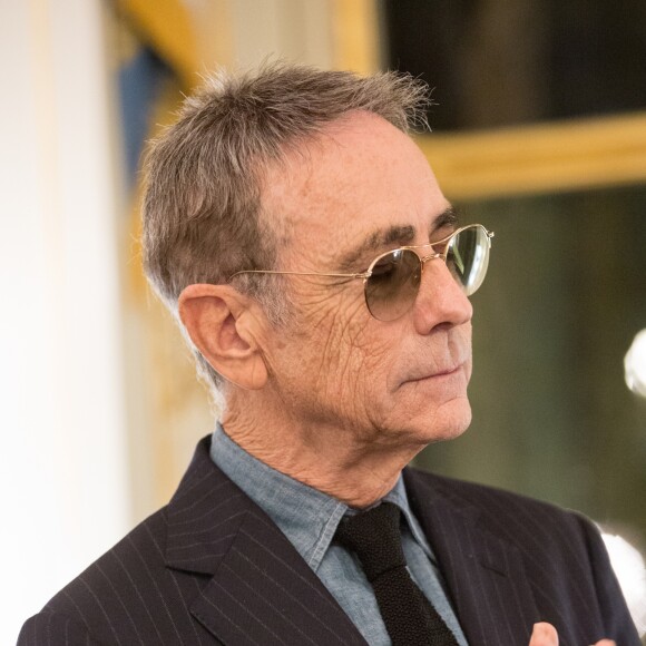 Alain Chamfort (Commandeur dans l'Ordre des Arts et des Lettres) - Remise de décorations au ministère de la Culture à Paris le 30 octobre 2019. © Cyril Moreau/Bestimage