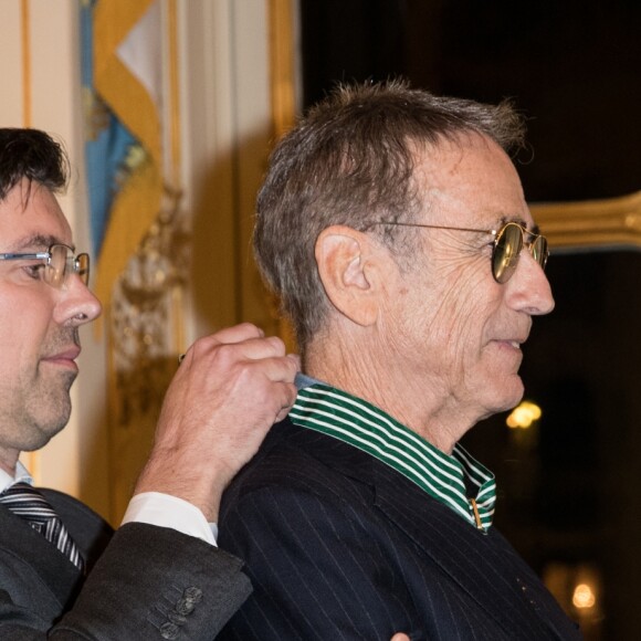Alain Chamfort (Commandeur dans l'Ordre des Arts et des Lettres) - Remise de décorations au ministère de la Culture à Paris le 30 octobre 2019. © Cyril Moreau/Bestimage