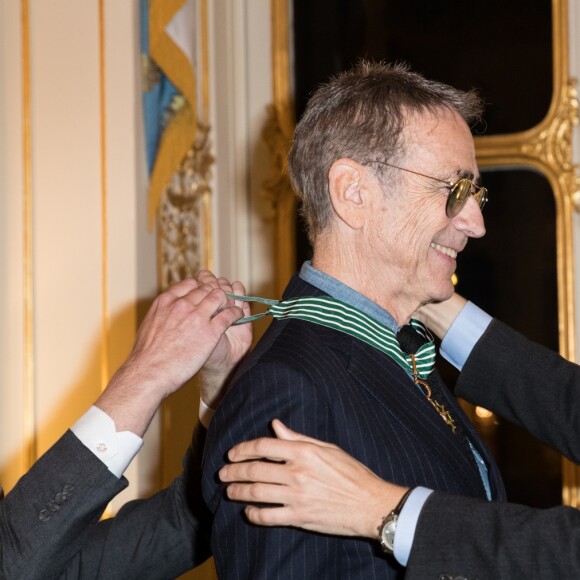 Alain Chamfort (Commandeur dans l'Ordre des Arts et des Lettres) - Remise de décorations au ministère de la Culture à Paris le 30 octobre 2019. © Cyril Moreau/Bestimage
