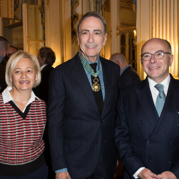 Bernard Cazeneuve et sa femme Véronique, Alain Chamfort (Commandeur dans l'Ordre des Arts et des Lettres) - Remise de décorations au ministère de la Culture à Paris le 30 octobre 2019. © Cyril Moreau/Bestimage