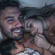 Kevin Guedj des "Marseillais" comblé aux côtés de Carla Moreau et sa fille Ruby, le 15 octobre 2019