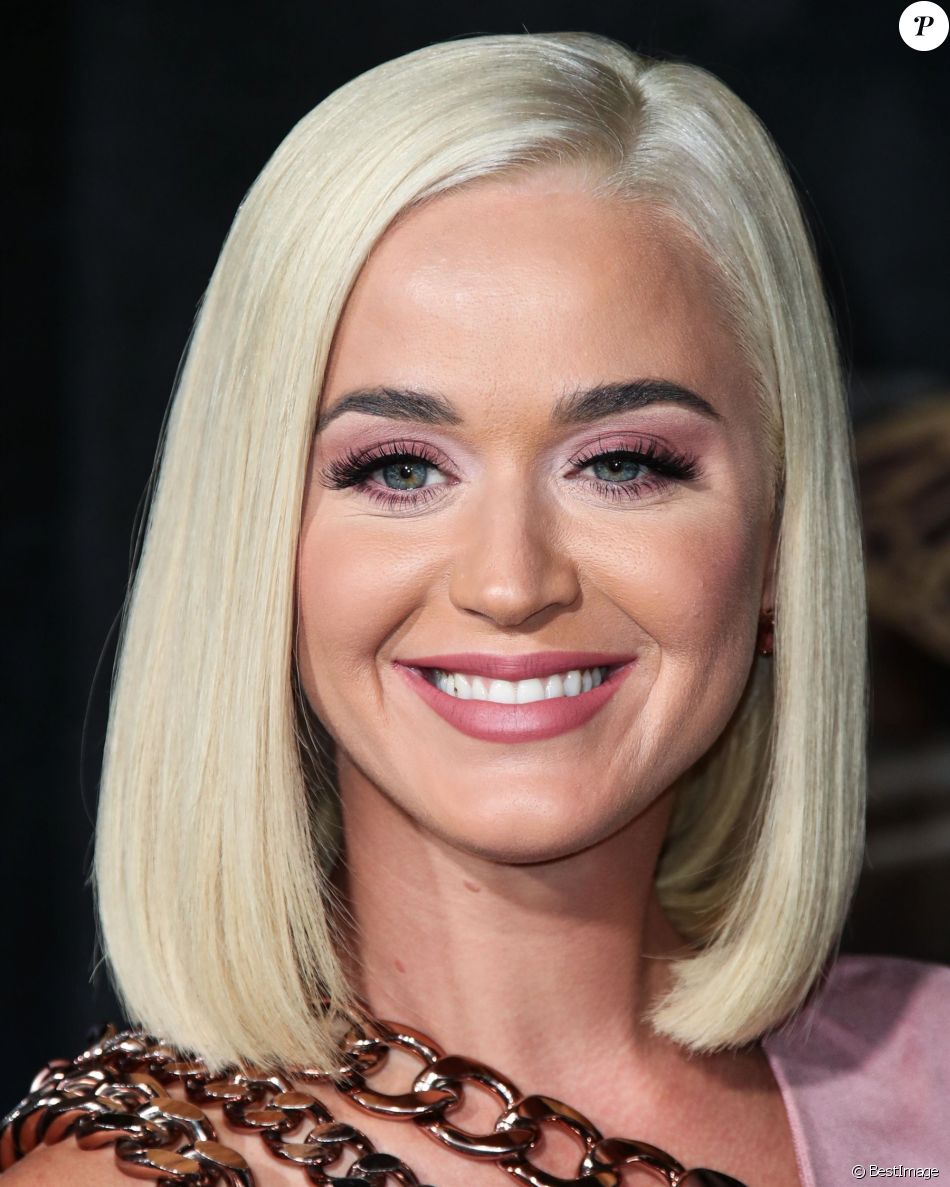 Katy Perry à la première de la série télévisée Amazon Prime Video ...