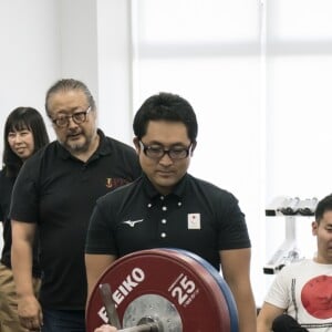 Le prince Harry, duc de Sussex, le 2 novembre 2019 à Tokyo lors de sa rencontre avec des élèves et des athlètes handicapés de la Nippon Foundation Para Arena prétendant à une place en sélection pour les Jeux paralympiques.