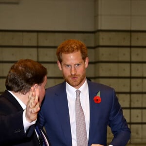 Le prince Harry, duc de Sussex, arrive pour assister à la finale de la Coupe du monde de rugby entre l'Angleterre et l'Afrique du Sud, au stade international de Yokohama au Japon, le 2 novembre 2019.