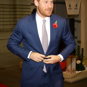 Le prince Harry, duc de Sussex, arrive pour assister à la finale de la Coupe du monde de rugby entre l'Angleterre et l'Afrique du Sud, au stade international de Yokohama au Japon, le 2 novembre 2019.