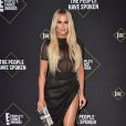 Khloé Kardashian assiste aux E! People's Choice Awards 2019 au Barker Hangar. Santa Monica, le 10 novembre 2019.