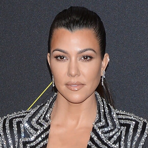 Kourtney Kardashian assiste aux E! People's Choice Awards 2019 au Barker Hangar. Santa Monica, le 10 novembre 2019.